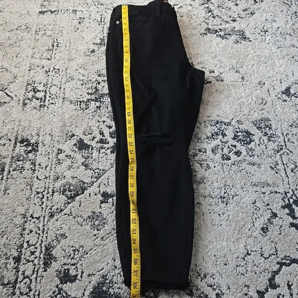 Judy Blue Black Distressed Skinny Jeans Raw Hem Size 14W - Picture 14 of 16
